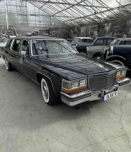 Kong Olav's Bil Cadillac Fleetwood Limo